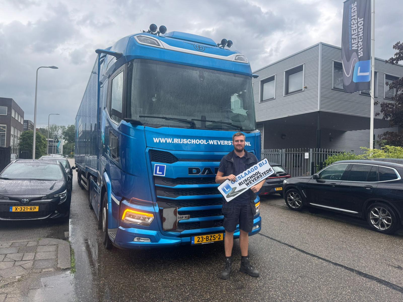 Geslaagde leerling bij Rijschool Weverstede in Utrecht